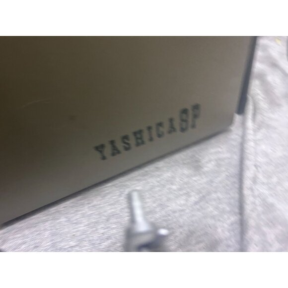 Vintage Yashica 8P film projector In Original Case - Picture 11 of 14